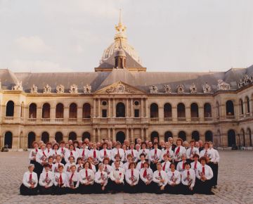 The choir outside Les Invalides, Paris, June 1993